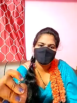 Snapshot of melina214 chatting on December 23, 2024, 3:29 am melina214 online show from December 23, 2024, 3:29 am
