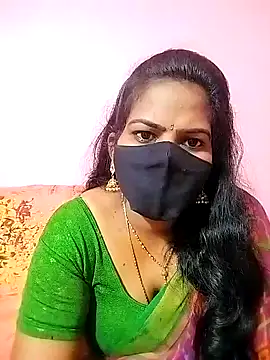 Snapshot of melina214 chatting on January 29, 2025, 3:33 am melina214 online show from January 29, 2025, 3:33 am