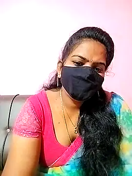 Snapshot of melina214 chatting on February 9, 2025, 3:32 am melina214 online show from February 9, 2025, 3:32 am