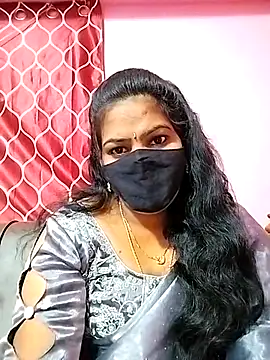 Snapshot of melina214 chatting on March 13, 2025, 3:00 am melina214 online show from March 13, 2025, 3:00 am