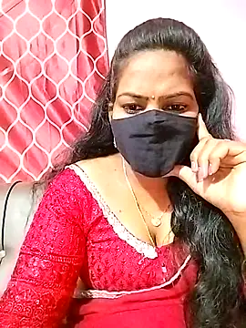 Snapshot of melina214 chatting on March 19, 2025, 2:48 am melina214 online show from March 19, 2025, 2:48 am
