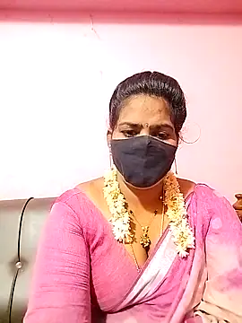 Snapshot of melina214 chatting on September 17, 2025, 3:30 am melina214 online show from September 17, 2025, 3:30 am