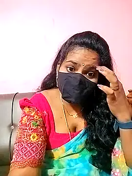 Snapshot of melina214 chatting on September 22, 2025, 3:52 am melina214 online show from September 22, 2025, 3:52 am