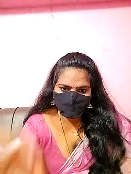 Snapshot of melina214 chatting on October 8, 2025, 4:43 am melina214 online show from October 8, 2025, 4:43 am