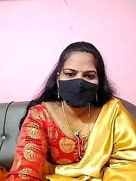 Snapshot of melina214 chatting on October 13, 2025, 3:28 am melina214 online show from October 13, 2025, 3:28 am