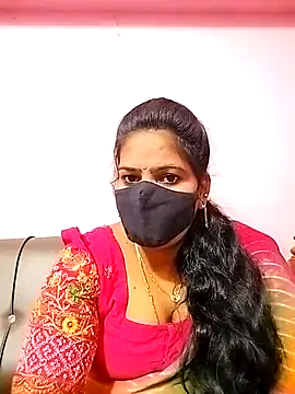 Snapshot of melina214 chatting on October 16, 2025, 3:29 am melina214 online show from October 16, 2025, 3:29 am