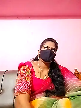 Snapshot of melina214 chatting on November 5, 2025, 3:28 am melina214 online show from November 5, 2025, 3:28 am