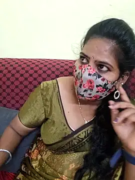 melina214 online show from April 13, 2026, 5:18 pm