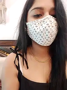 Snapshot of Gloie4u chatting on December 10, 2024, 10:17 am Gloie4u online show from December 10, 2024, 10:17 am