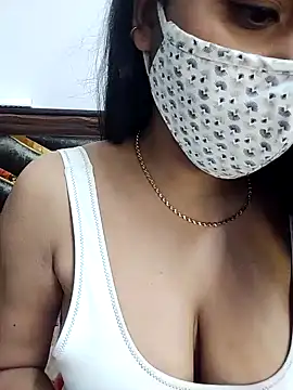 Snapshot of Gloie4u chatting on February 4, 2025, 3:57 pm Gloie4u online show from February 4, 2025, 3:57 pm