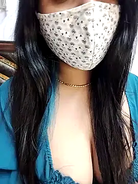 Snapshot of Gloie4u chatting on February 7, 2025, 6:02 pm Gloie4u online show from February 7, 2025, 6:02 pm