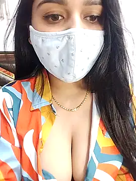 Snapshot of Gloie4u chatting on February 27, 2025, 7:58 pm Gloie4u online show from February 27, 2025, 7:58 pm