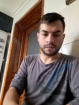 hornny1995 online show from November 29, 2025, 11:57 am