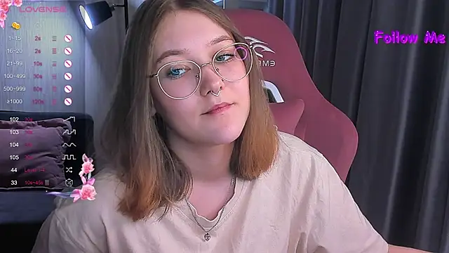 Snapshot of bunny_bubble chatting on February 26, 2025, 1:32 am bunny bubble online show from February 26, 2025, 1:32 am