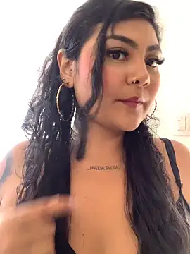 Juli Walker online show from May 11, 2026, 2:56 pm