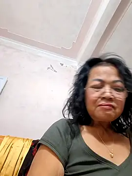 Hotestlove online show from November 27, 2025, 9:22 am