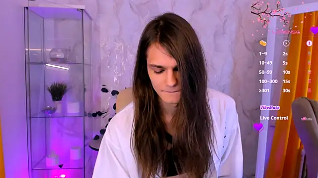 Will Will  online show from November 4, 2025, 2:05 pm