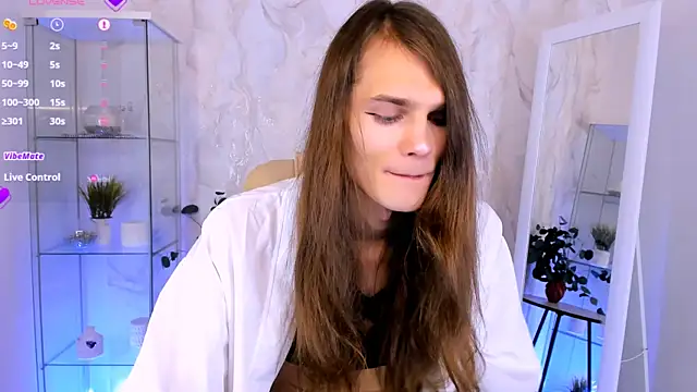 Will Will  online show from December 17, 2025, 8:59 pm