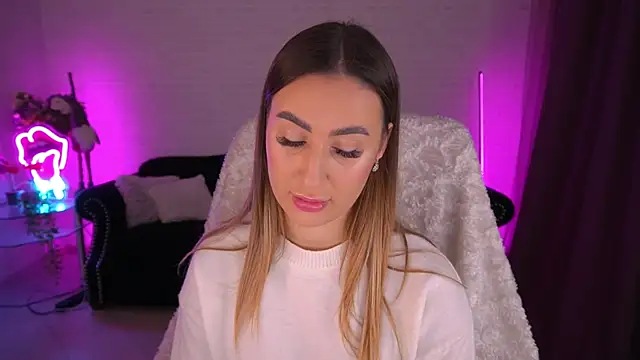 LiaBrazzerr online show from December 22, 2024, 1:55 pm