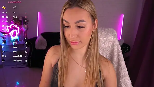 LiaBrazzerr online show from February 5, 2025, 4:36 pm