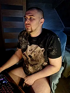 Foxyshaved online show from March 30, 2026, 4:57 am