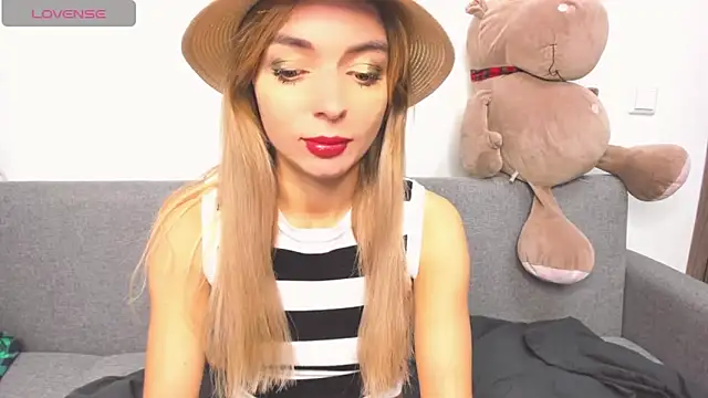  ellen meow  online show from December 8, 2024, 9:35 am