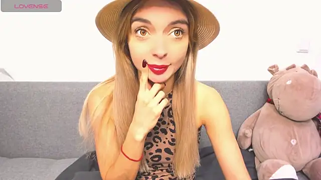  ellen meow  online show from December 8, 2024, 8:58 pm