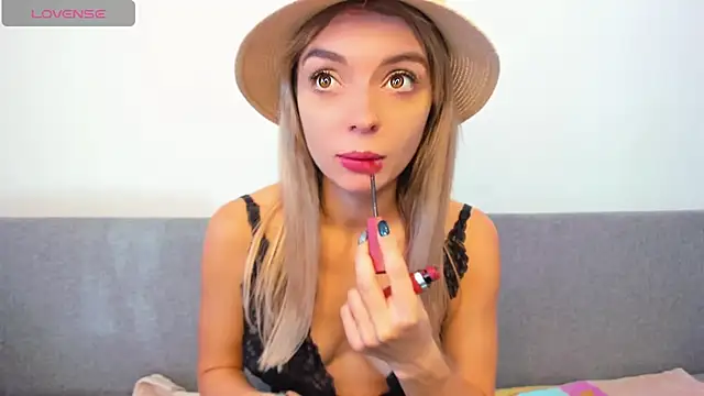  ellen meow  online show from March 9, 2025, 11:47 am