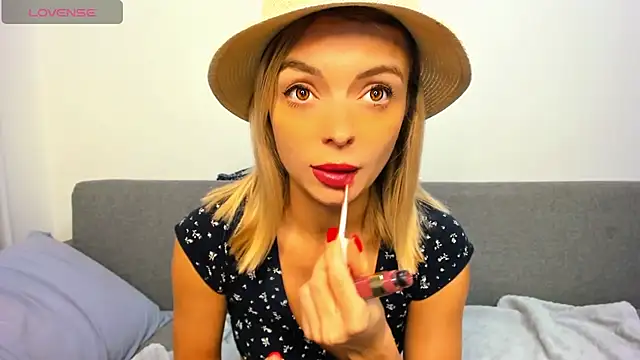  ellen meow  online show from October 14, 2025, 9:59 pm