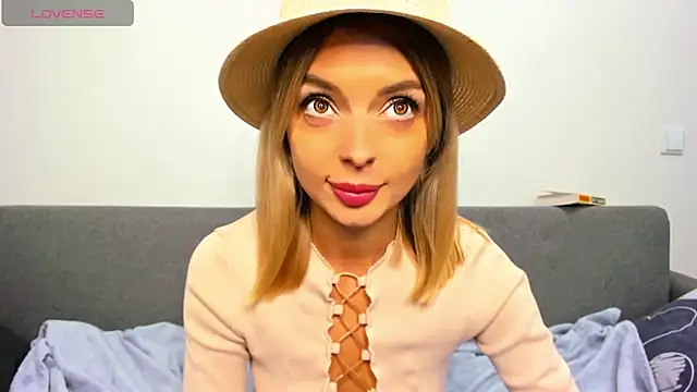  ellen meow  online show from October 27, 2025, 9:08 pm