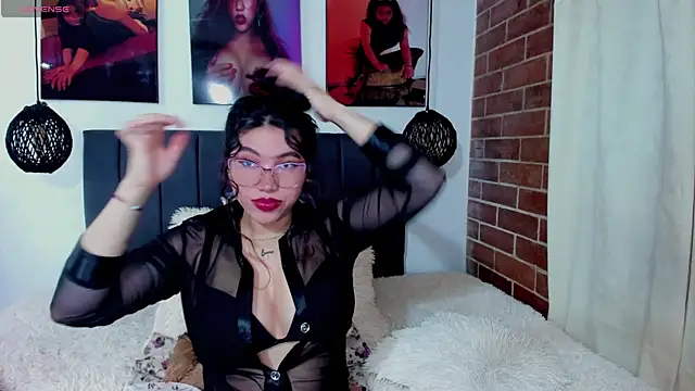 kyliejenner hot online show from May 26, 2026, 3:13 am