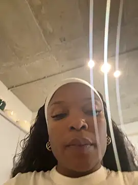 slimcateee online show from November 26, 2025, 7:26 pm