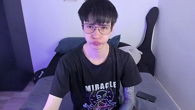 Snapshot of Aventure_Twinks chatting on September 26, 2025, 3:38 pm Aventure Twinks online show from September 26, 2025, 3:38 pm