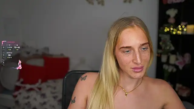 Snapshot of Nicolette__Shea_ chatting on January 2, 2025, 5:07 pm Nicolette Shea online show from January 2, 2025, 5:07 pm