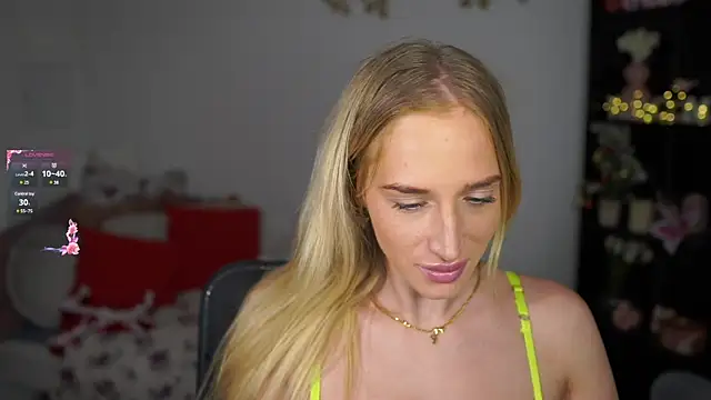 Snapshot of Nicolette__Shea_ chatting on January 5, 2025, 2:08 pm Nicolette Shea online show from January 5, 2025, 2:08 pm