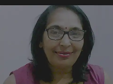 Snapshot of sexy69hotmum chatting on January 6, 2025, 2:47 pm sexy69hotmum online show from January 6, 2025, 2:47 pm