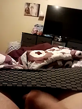 Snapshot of guy454518 chatting on October 27, 2025, 1:15 pm guy454518 online show from October 27, 2025, 1:15 pm