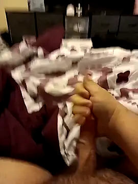 Snapshot of guy454518 chatting on November 1, 2025, 1:35 pm guy454518 online show from November 1, 2025, 1:35 pm