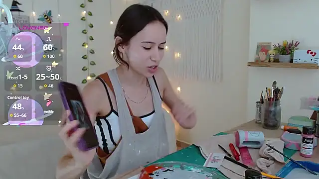 reaLISStic online show from April 18, 2026, 7:07 pm