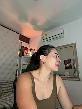 ZarahEvans online show from October 16, 2025, 4:19 pm