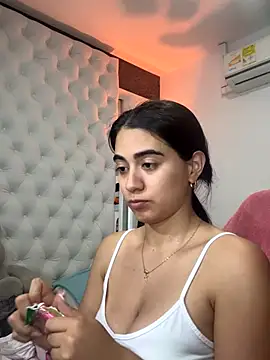 ZarahEvans online show from November 18, 2025, 11:15 pm