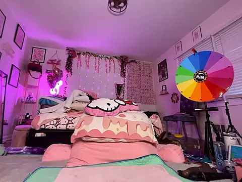 VixenCapri online show from January 9, 2026, 9:16 pm