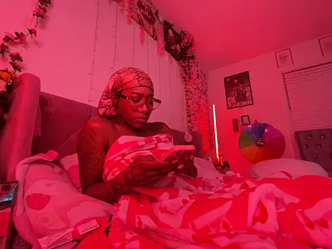 VixenCapri online show from March 11, 2026, 2:50 am