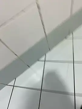 SLhotman online show from February 22, 2025, 6:06 am