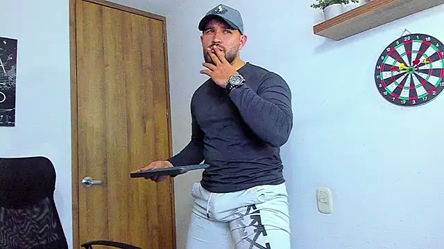 AndrewDiaz online show from September 30, 2025, 11:54 pm