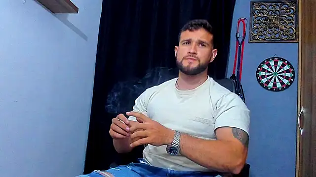 AndrewDiaz online show from April 22, 2026, 5:54 am