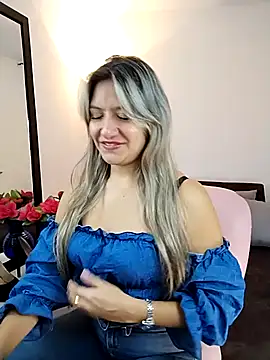 valeriahunter1 online show from September 27, 2025, 10:48 pm