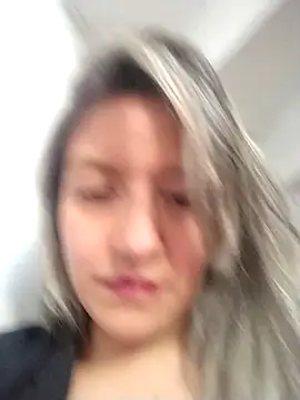 valeriahunter1 online show from March 11, 2026, 10:38 pm