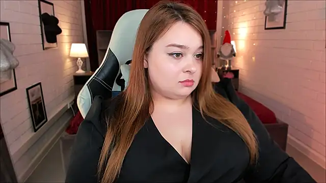 Snapshot of KimberlyMaran chatting on February 9, 2025, 1:14 pm KimberlyMaran online show from February 9, 2025, 1:14 pm