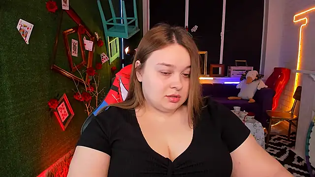 Snapshot of KimberlyMaran chatting on February 25, 2025, 9:09 am KimberlyMaran online show from February 25, 2025, 9:09 am